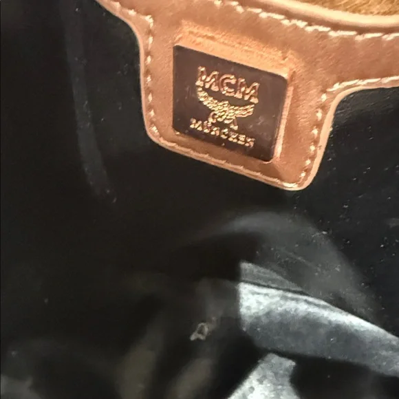 Source Unknown Visteos Metallic Rose Gold Backpack with Stud Accents - Picture 11 of 15